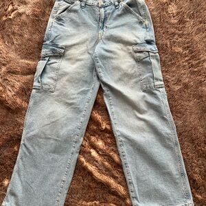 GAP Women’s Light Blue Relaxed Cargo Jeans